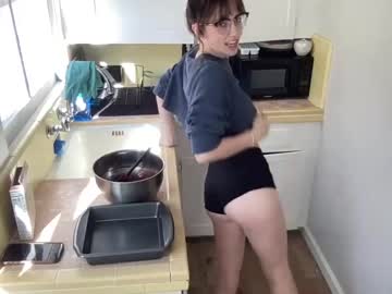 girl Sex Cam Older Woman with laceyflowers
