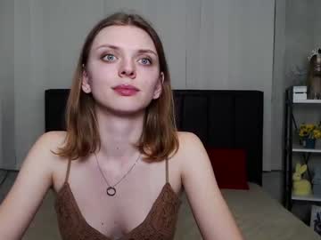 girl Sex Cam Older Woman with sweettjenny