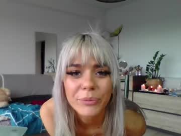 girl Sex Cam Older Woman with silvsyl