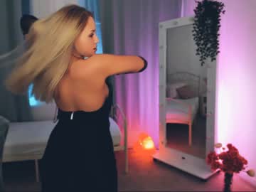 girl Sex Cam Older Woman with linda_roxy