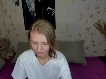 girl Sex Cam Older Woman with phoebepaw
