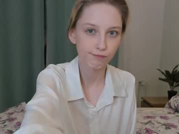 girl
        alisondrakes cam image #133891