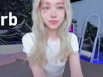 girl
        irma_bell cam image #65679