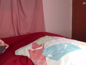 couple
        tyler_y_luna cam image #198451