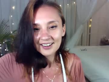 couple
        goddess_marylin cam image #118822