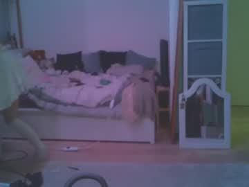 girl
        exy_ cam image #218931