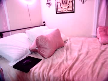 girl
        aynmarie cam image #4980
