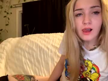 girl
        xalyxcatx cam image #117052