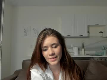 girl
        lindamcbride cam image #86542