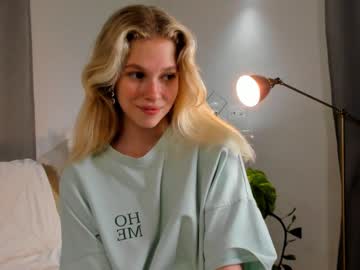 girl
        coventinadavy cam image #163442