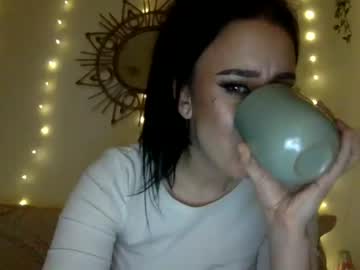 girl
        xyourlilslutx cam image #142777