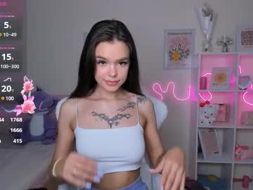 girl
        katiefoxie cam image #202835