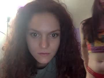 couple
        lylaslair cam image #84729