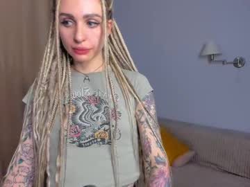 girl
        anabelmoons cam image #240744
