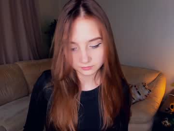 girl
        engelellick cam image #155490