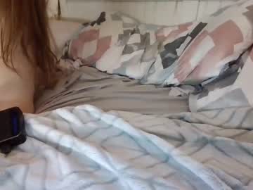 couple
        _2smokinhot420_ cam image #160914