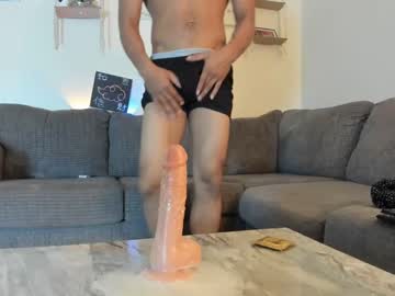 couple
        lyssyluvstwizzy69 cam image #89750