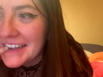 girl
        moonkittytitty cam image #250411