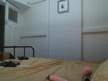 girl
        gypsy_girl56 cam image #155081
