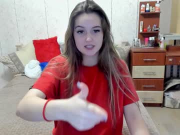 girl
        emmika_ cam image #28408