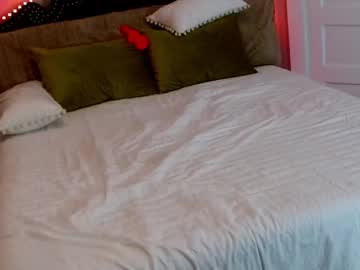 couple
        bnczuperzexy cam image #246036