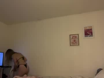 girl
        kynziee18 cam image #216308