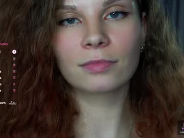 girl
        southofhere_ cam image #208550