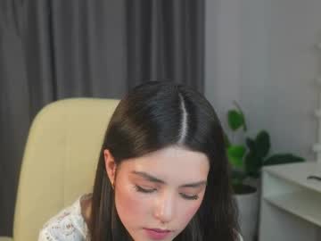 girl
        lucky_forme cam image #240601
