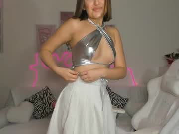 girl
        dazzling_baby cam image #215482