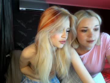girl
        white_lol cam image #81585