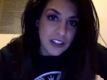 girl
        temptressravenrogue cam image #45076