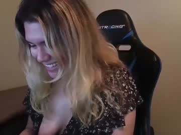girl
        virgngirl cam image #156387
