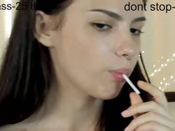 girl
        vexxix_ cam image #90957