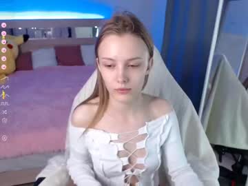 girl
        lesyahayes cam image #85570