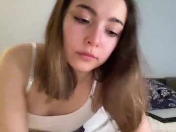 girl
        lilellina cam image #259164