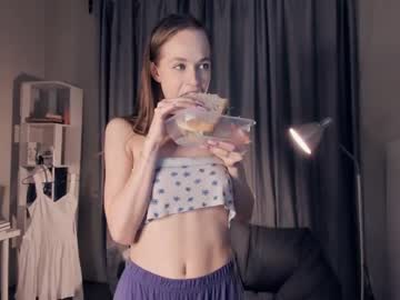 girl
        loveeonlovee cam image #149111