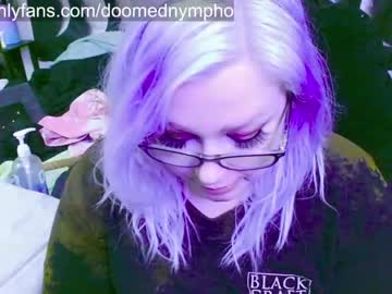 girl
        doomednympho cam image #8405