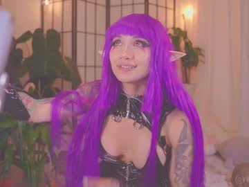 girl Sex Cam Older Woman with nekyra_san