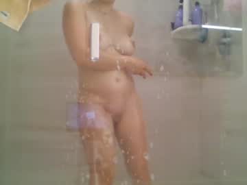 girl Sex Cam Older Woman with milliebangs