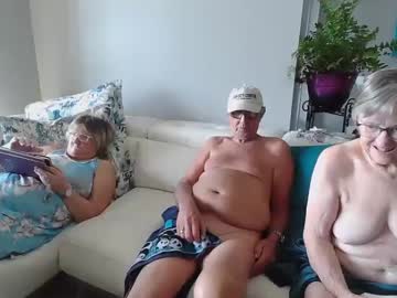 couple
        smallpenisbigtongue cam image #211385