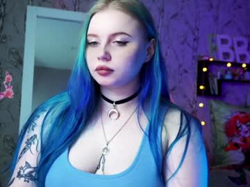 girl Sex Cam Older Woman with moon_valkyriie