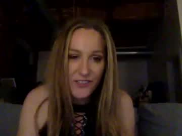 girl
        kat_austin cam image #159175