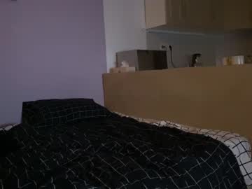 couple
        qtlolyshy cam image #65607