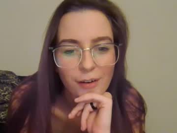 girl
        preciouslucy8380 cam image #31797