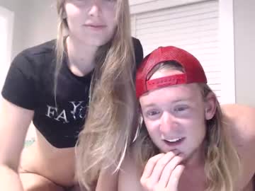 couple
        hotcouplefunn cam image #164793