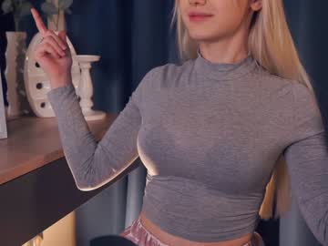 girl
        normabrandon cam image #150522