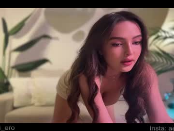 girl
        liliaah cam image #249936