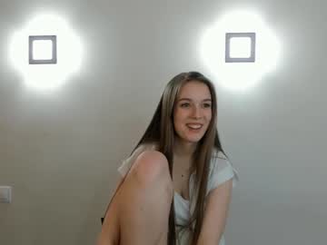 girl
        dashadevushka cam image #91847