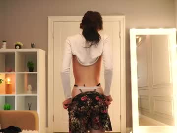 girl
        boo_you_scared cam image #189090