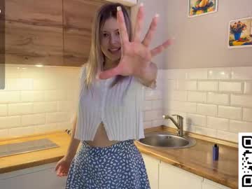 girl
        innocent_kristi cam image #210293